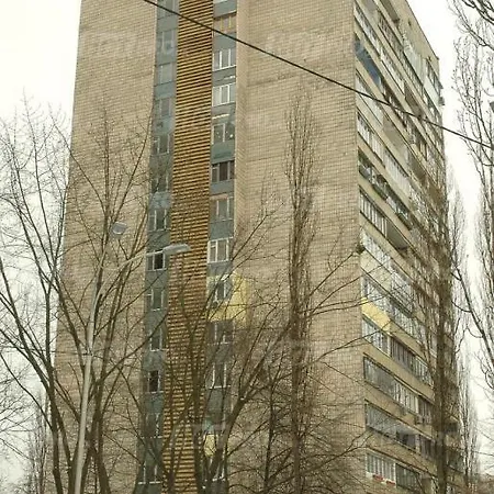 On Rusanivska 16
